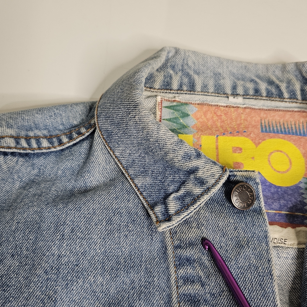 Vintage 80s/ 90s HBO Patch Light Wash Denim Jacket Sz Med Patch Pre Loved - Picture 7 of 16